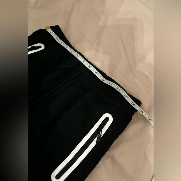 Short - Picture 2 of 3